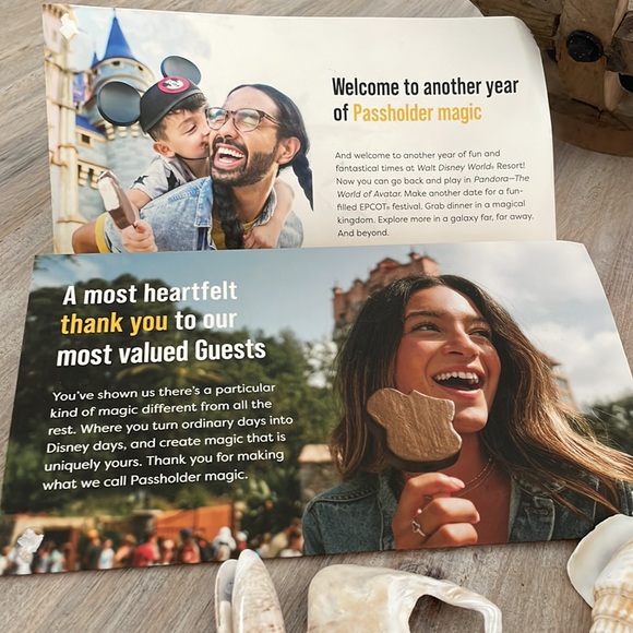 Disney Single Magnet on Card For Car or Refrigerator home or office - Picture 5 of 6